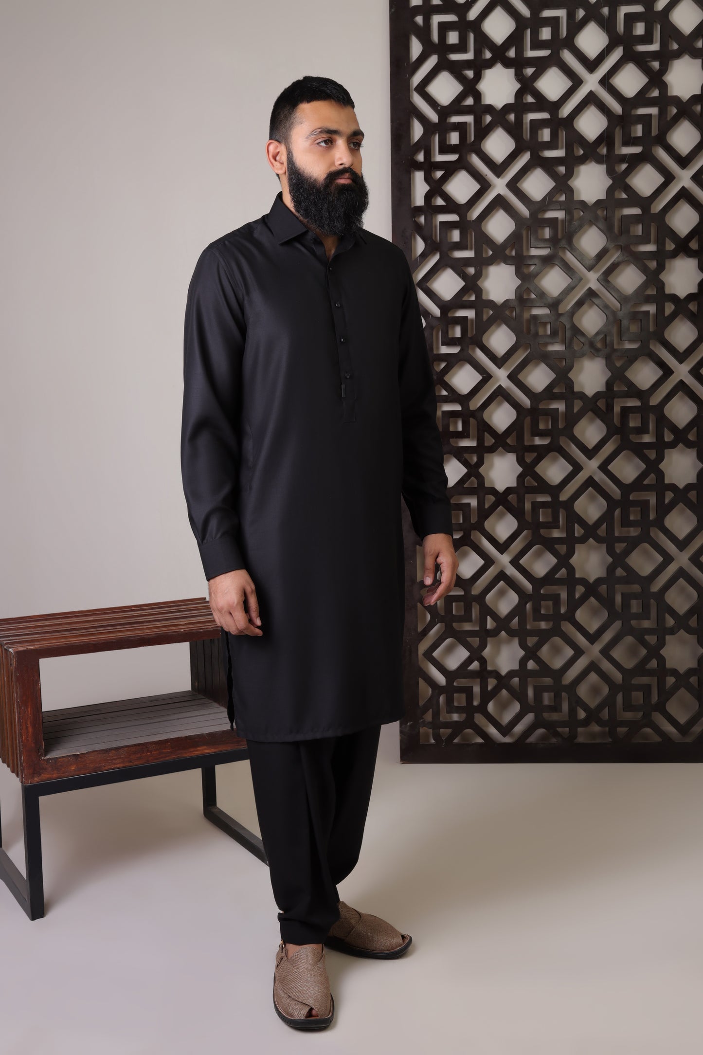 SIYAH E YAQOOT ( BLACK )
